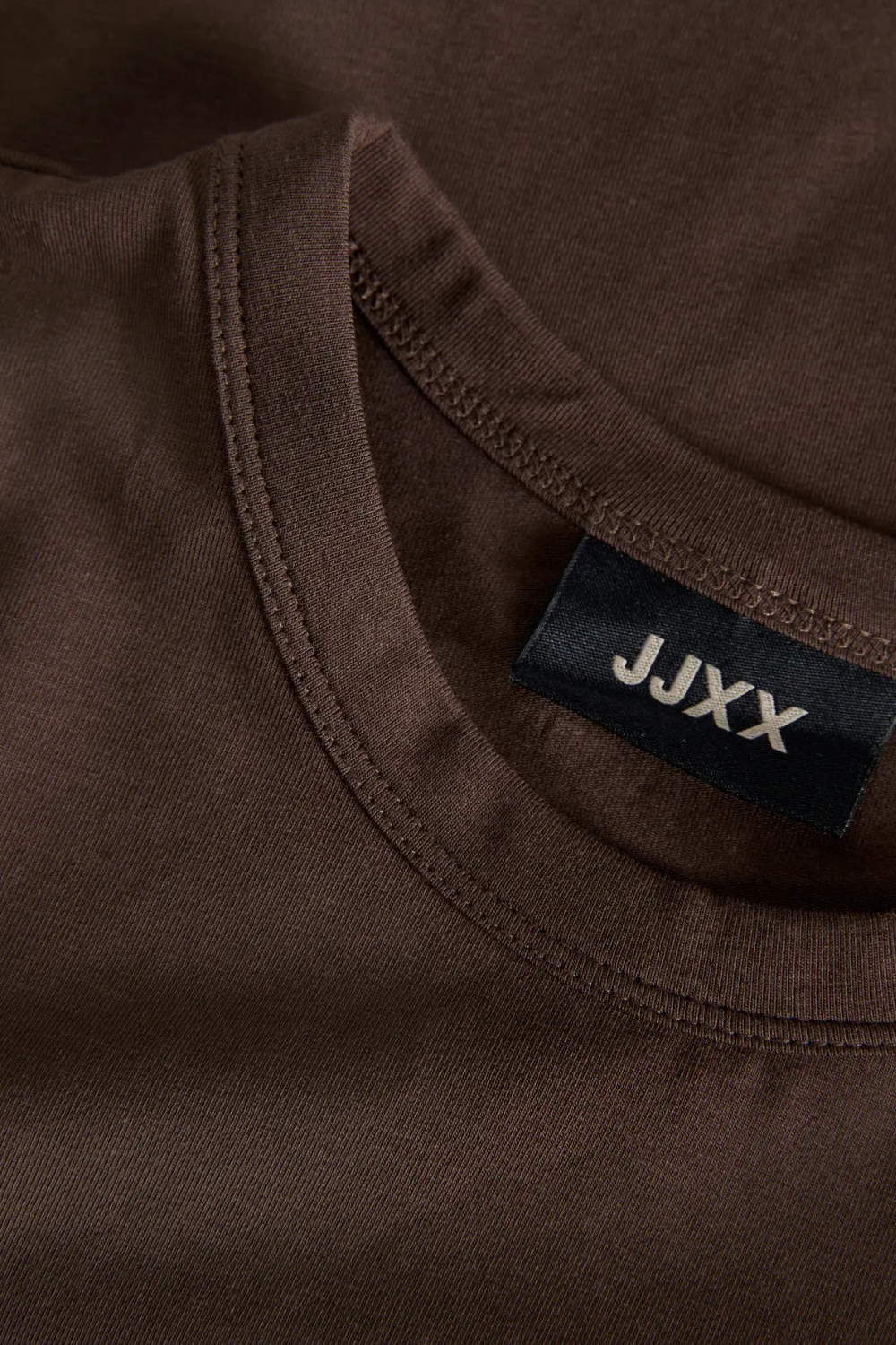 JXGigi Tee - Seal Brown