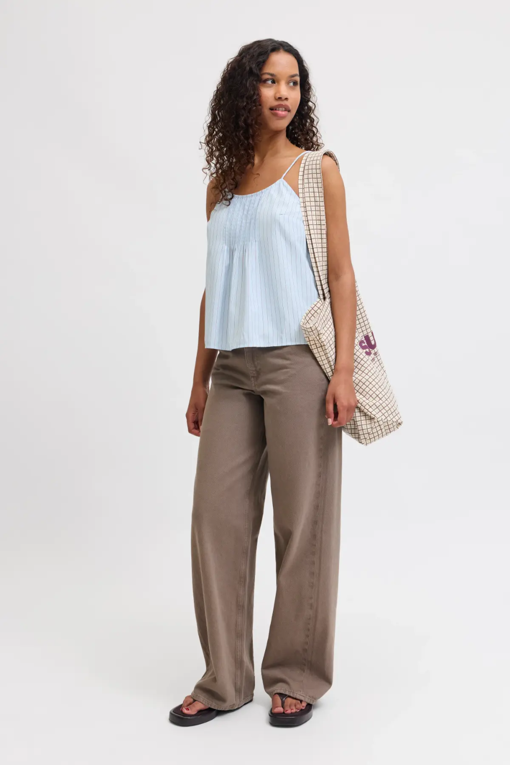 JXCaro Pleated Top - Skyway Cabernet