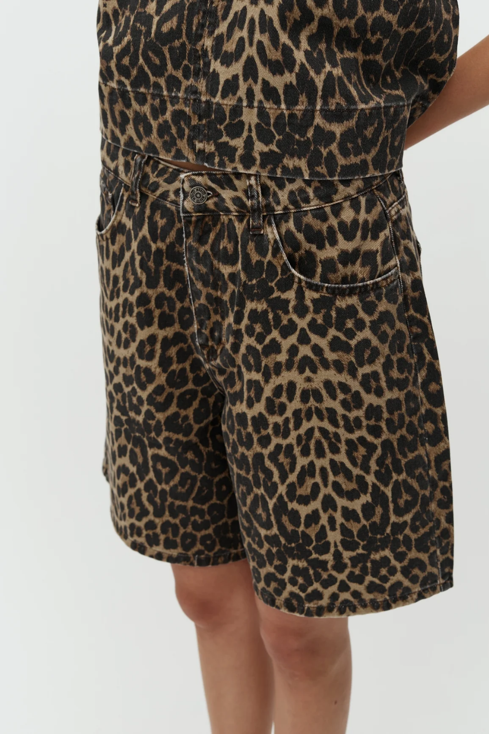 Talina-M Shorts