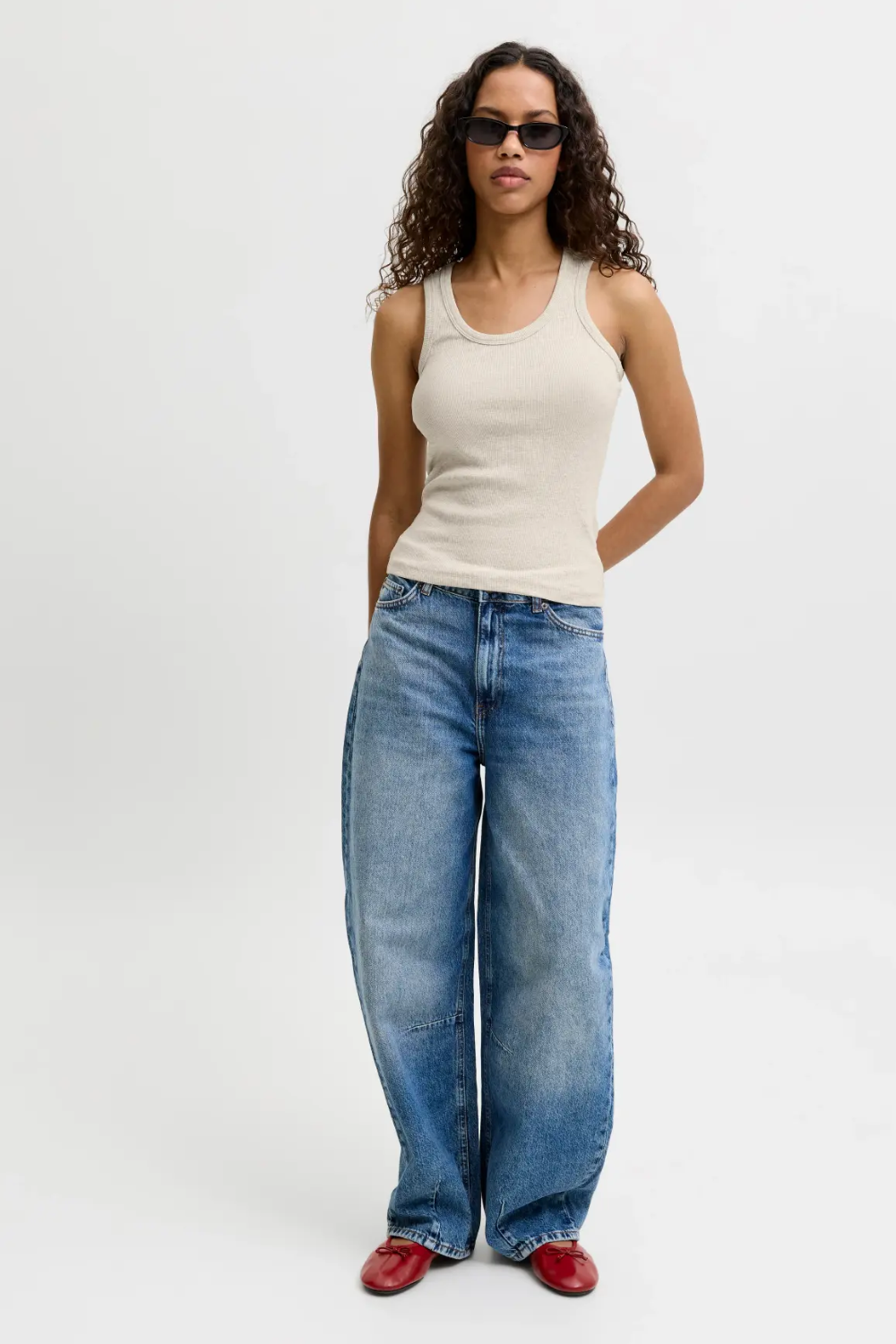 JXFrida U-Neck Top