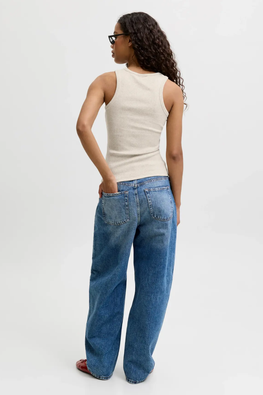 JXFrida U-Neck Top